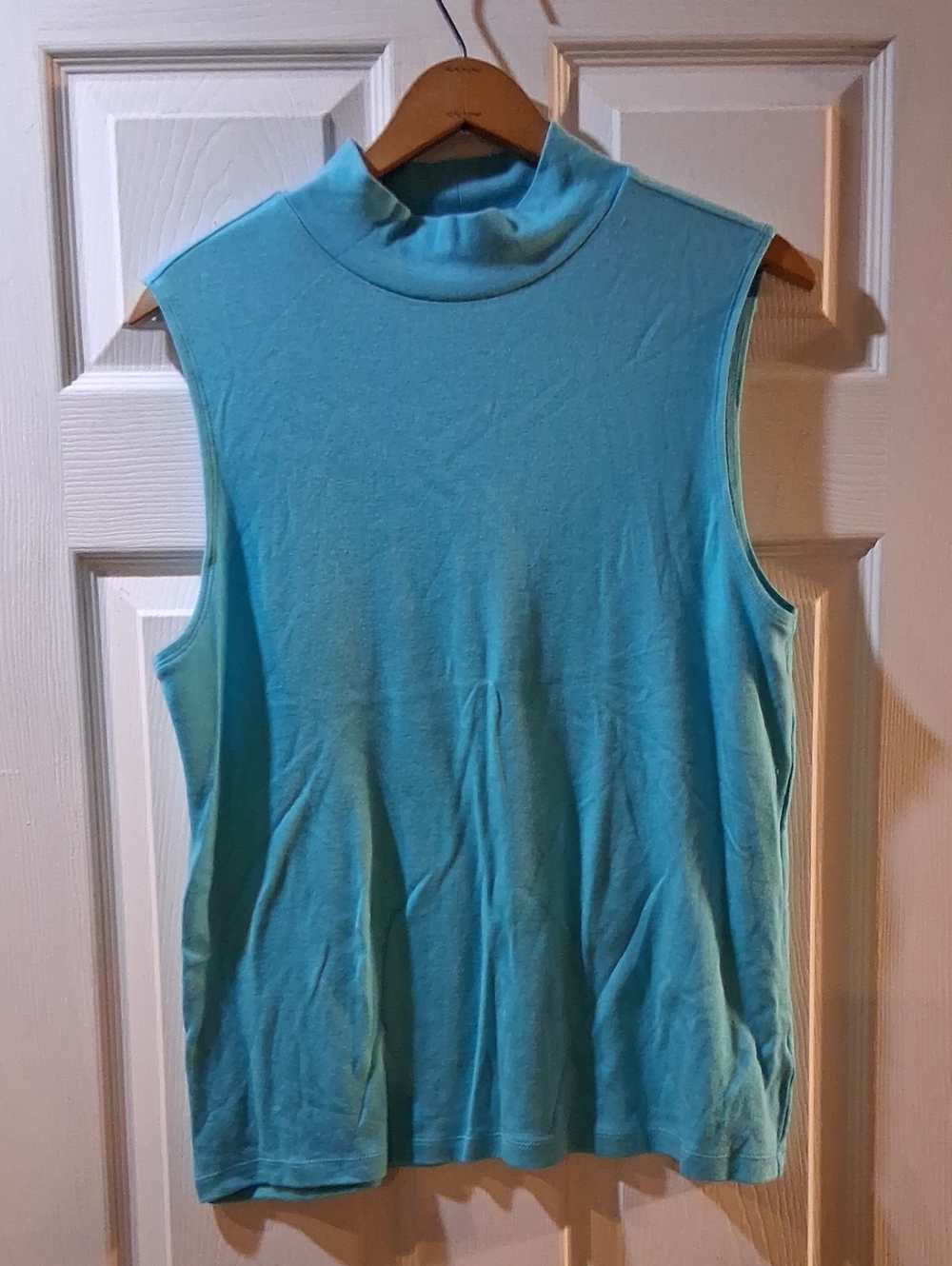 croft & barrow Sleeveless Mock Neck Tank in Aqua Stretchy